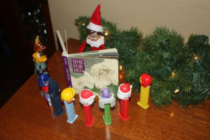 Elf on the Shelf reads MommyMafia.com
