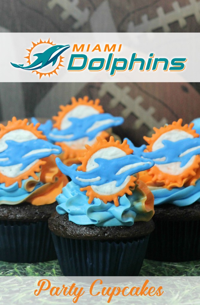 Miami_Dolphins_Cupcakes_mommymafia.com