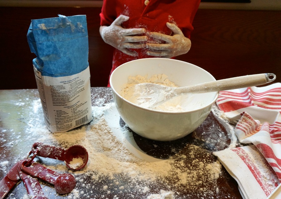 Messy Moments Pledge Kids In The Kitchen 