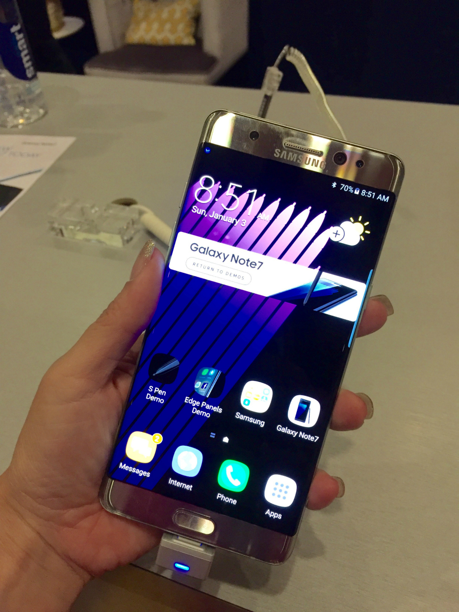 Drop It In Water? Samsung Galaxy Note7 Wows At BlogHer